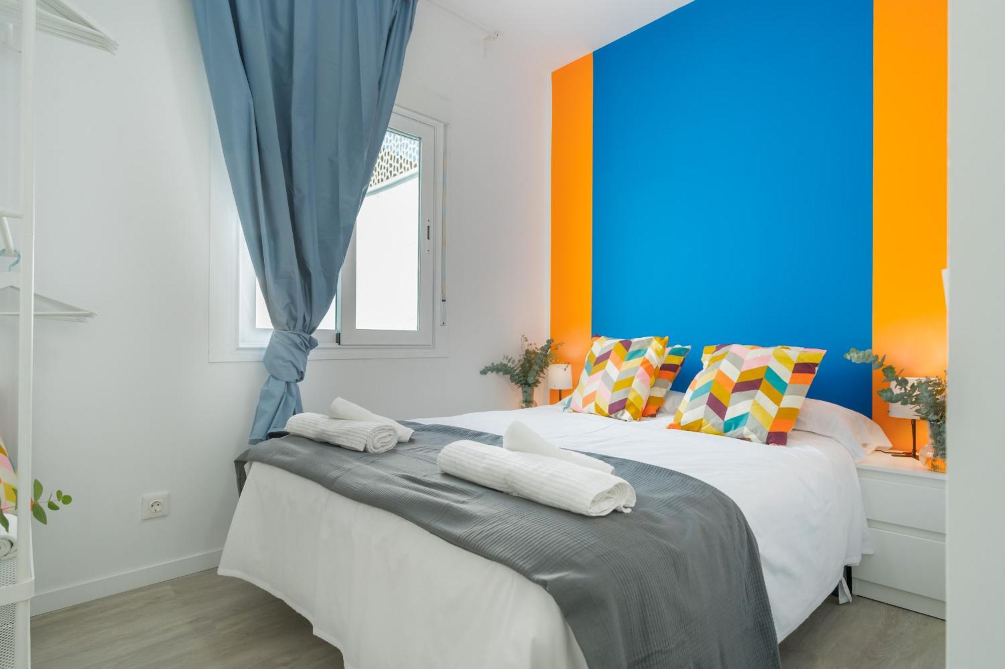 Apartment Anfitrion Triana 4 *